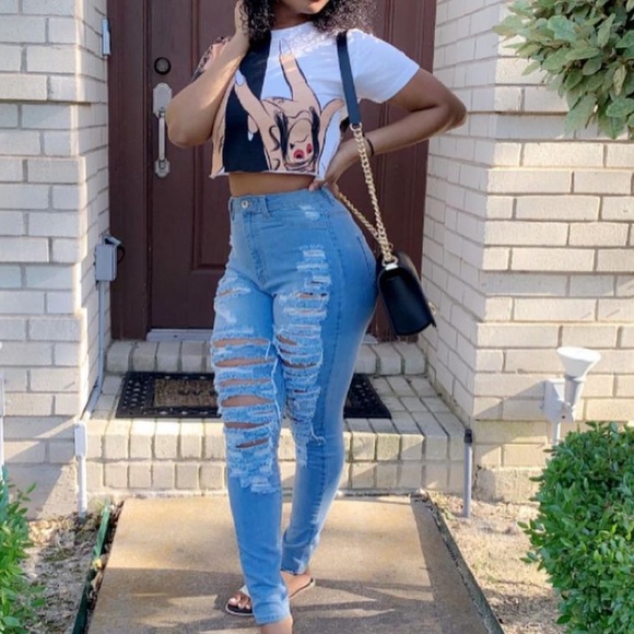 Cuban da savage crop top - Picture 2 of 3